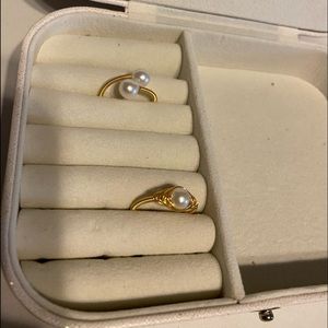 Freshwater pearl ring